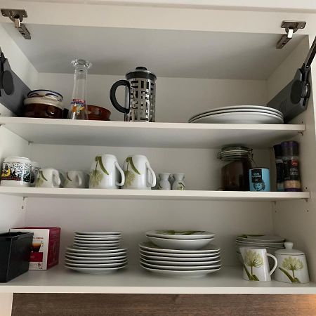 40 Qm Appartment Parkplatz, Balkon,Netflix, Prime Кемниц Екстериор снимка