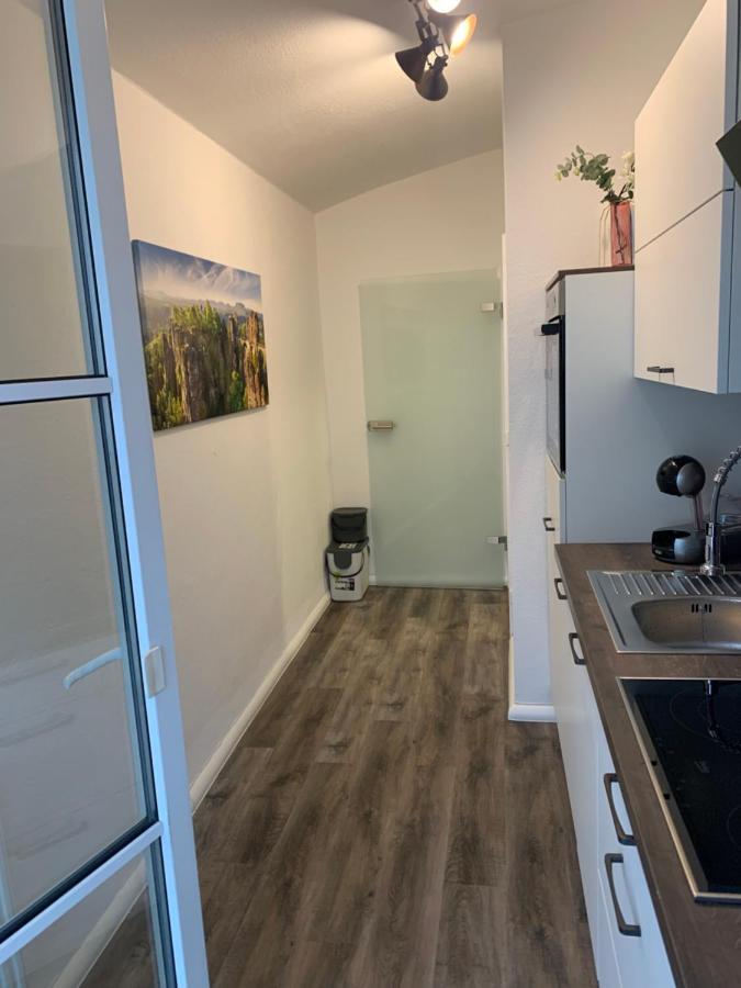 40 Qm Appartment Parkplatz, Balkon,Netflix, Prime Кемниц Екстериор снимка