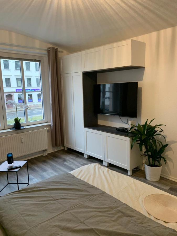 40 Qm Appartment Parkplatz, Balkon,Netflix, Prime Кемниц Екстериор снимка