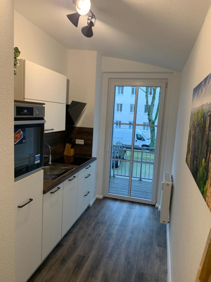 40 Qm Appartment Parkplatz, Balkon,Netflix, Prime Кемниц Екстериор снимка