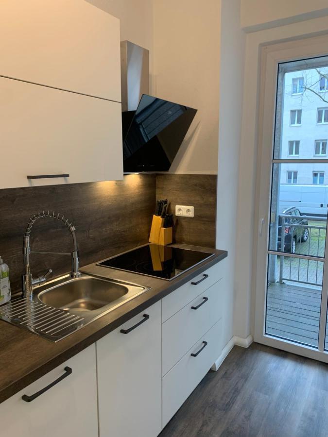 40 Qm Appartment Parkplatz, Balkon,Netflix, Prime Кемниц Екстериор снимка