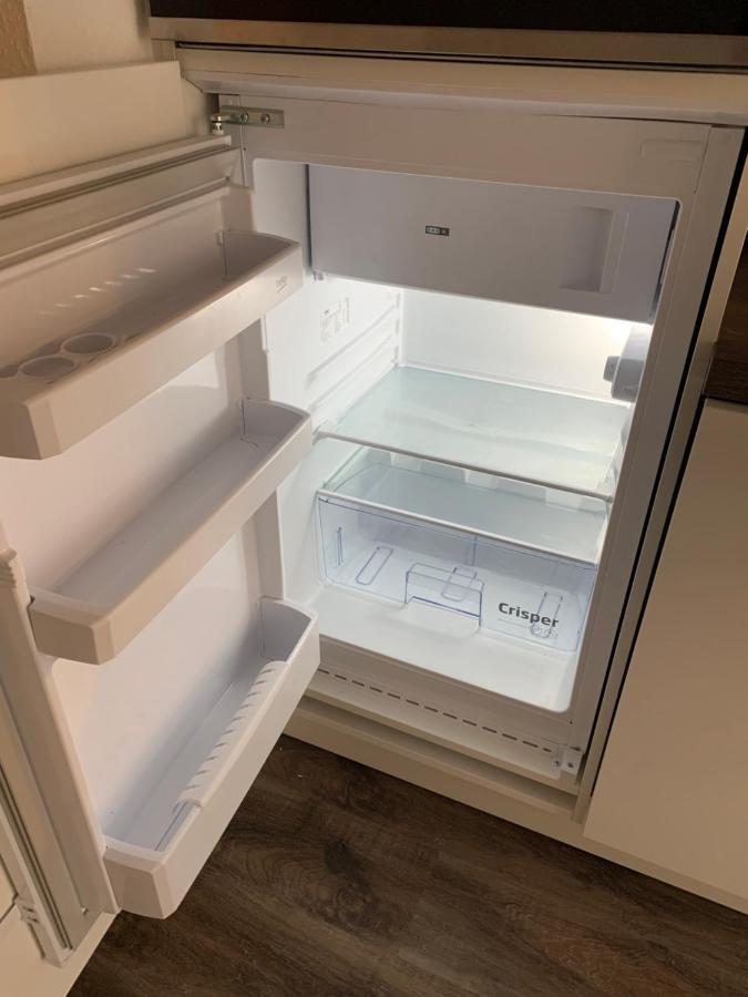 40 Qm Appartment Parkplatz, Balkon,Netflix, Prime Кемниц Екстериор снимка