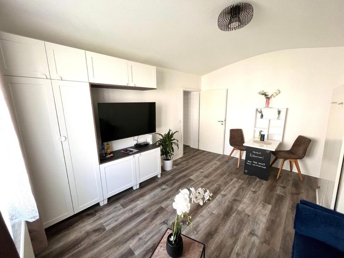 40 Qm Appartment Parkplatz, Balkon,Netflix, Prime Кемниц Екстериор снимка